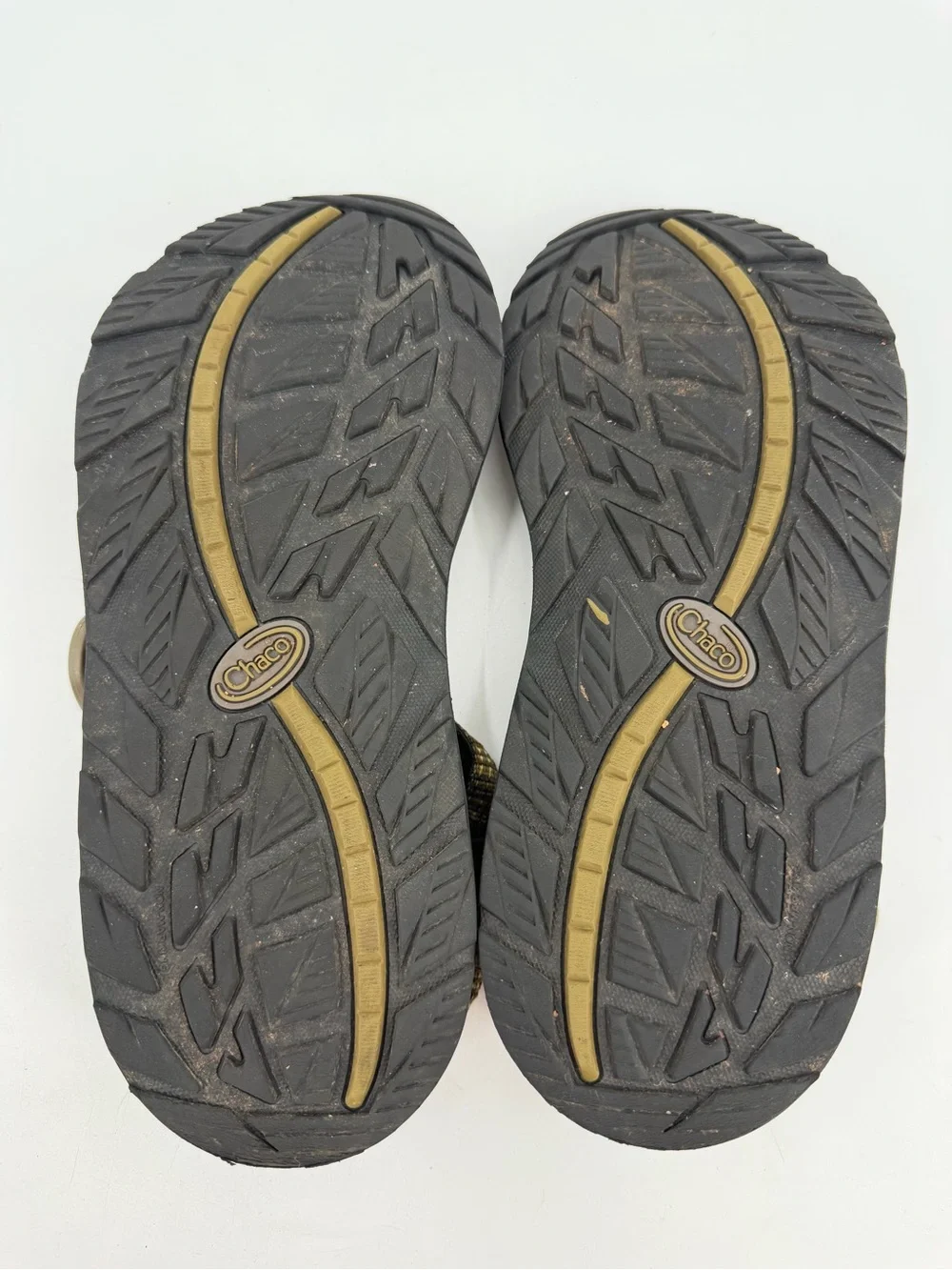 Chacos Sandals Mens 9 Z1 Adjustable Strap Hiking Rugged Open Toe Outdoors READ